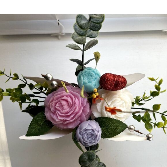 Handmade Goat's Milk Soap Flower Bouquet/Birthday/Mother’s Day/Easter/Spring - Picture 3 of 5